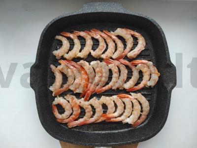 Aštrios krevetės su mėlynuoju sūriu Žingsnis 2