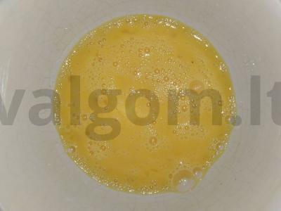 Keptas omletas su pomidorais Žingsnis 3