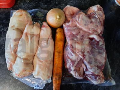 Kiaulių kojų želė Žingsnis 1