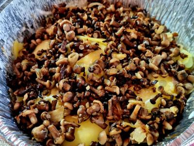 Bulvių apkepas su grybais ir sūriu Žingsnis 8
