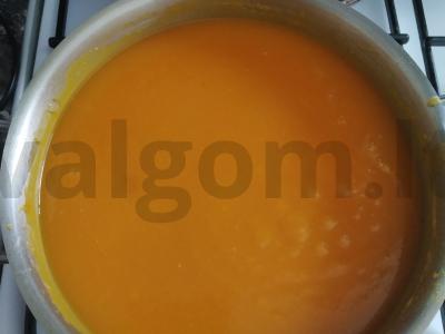 Moliūgų tyrės sriuba pagrindine nuotrauka