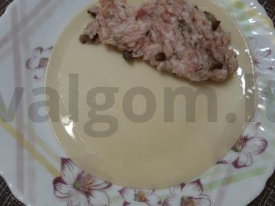 Chebureks su vištiena ir grybais užkandžiui Žingsnis 4
