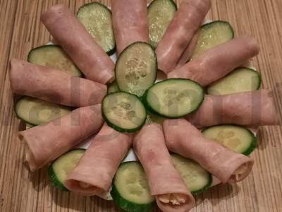 Kumpio suktinukai su sūriu ir česnaku pagrindine nuotrauka