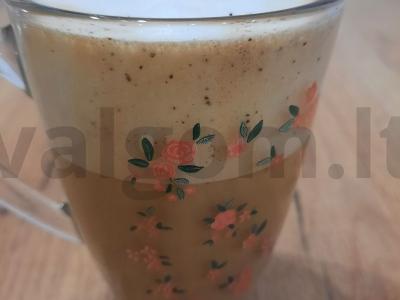 Naminė kavos latte pagrindine nuotrauka