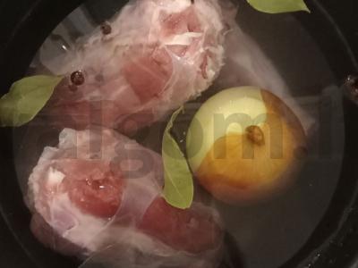 Kalakutienos kaklelio ruošinys Žingsnis 3