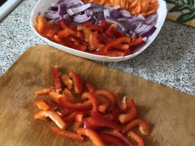 Funchose su vištiena ir daržovėmis Žingsnis 2