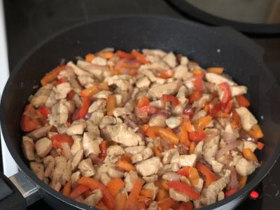 Funchose su vištiena ir daržovėmis Žingsnis 5