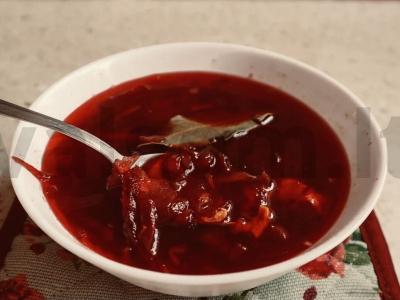 Vegetariški barščiai bet kuriam sezonui pagrindine nuotrauka