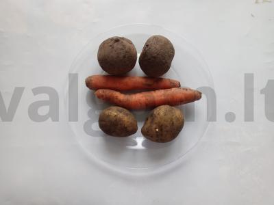 "Raudonųjų" daržovių salotos iš virtų šakniavaisių Žingsnis 1