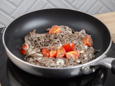 Soba su ožkos sūriu ir vyšniniais pomidorais Žingsnis 3