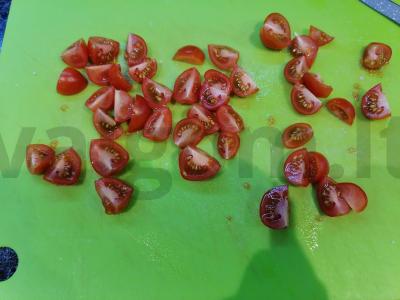 Salotos su rūkyta vištiena ir korėjietiškomis morkomis Žingsnis 3