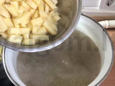 Rassolnik su vištienos širdelėmis Žingsnis 4