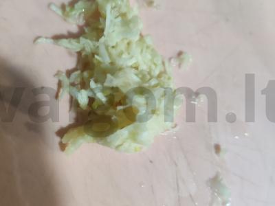 Traškūs suktinukai su česnakiniu padažu ir sūrio plutele Žingsnis 3