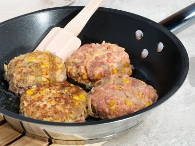 Maltos mėsos kotletai su kukurūzais ir herkules Žingsnis 2