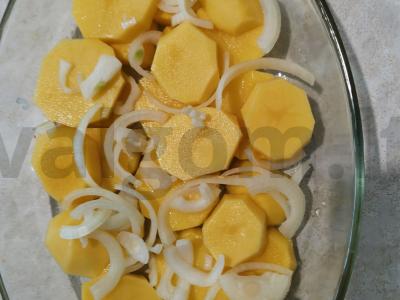 Bulvės su malta mėsa orkaitėje Žingsnis 1