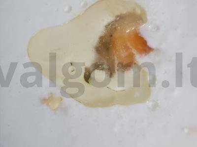 Kvietiniai blynai ant rūgusio pieno Žingsnis 4