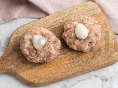 Orkaitėje kepami putpelių kiaušiniais įdaryti kotletai Žingsnis 1