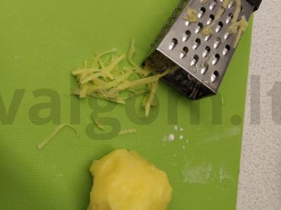 Pusryčių bulviniai blynai. Žingsnis 1