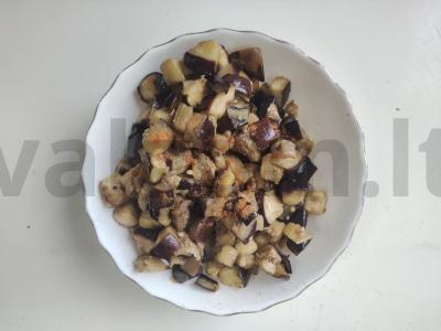 Baklažanų užkandis su žemės riešutais ir česnakais Žingsnis 2