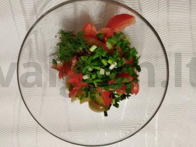 Sultingos salotos su žaliaisiais pomidorais Žingsnis 1