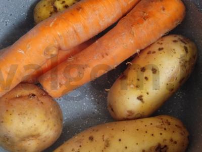 Mimozos salotos su tunu aliejuje Žingsnis 1