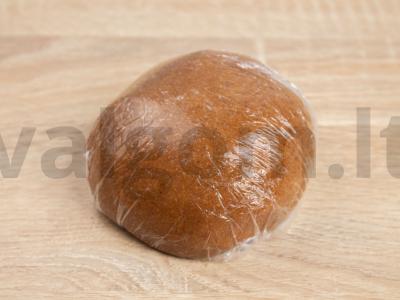 Imbierinių Naujųjų metų imbierinių meduolių receptas Žingsnis 1