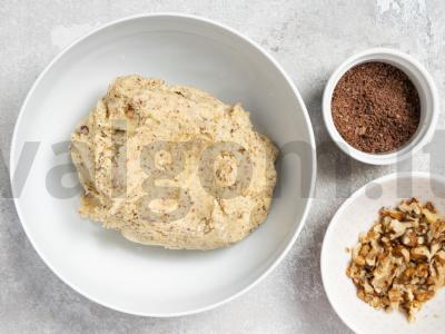 Paprastas pyragas su vyšniomis ir šokoladu Žingsnis 1