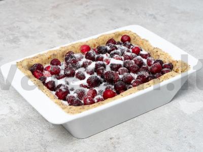 Paprastas pyragas su vyšniomis ir šokoladu Žingsnis 2