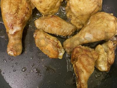 Vištiena su žiediniais kopūstais multicooker keptuvėje Žingsnis 2