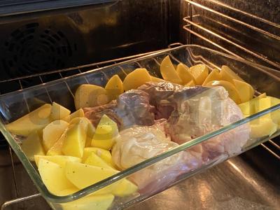 Vištiena terijakio padaže su bulvėmis Žingsnis 10