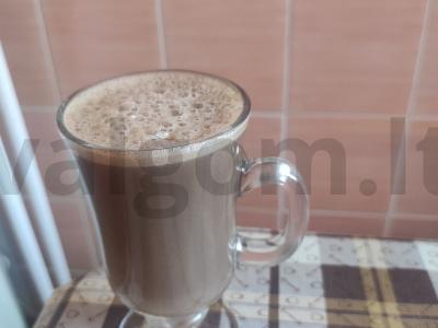 Kakava su prieskoniais ir augaliniu pienu pagrindine nuotrauka