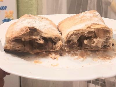 Obuolių štrudelis pagrindine nuotrauka