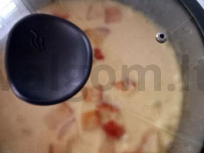 Švelnus omletas su skrebučiais Žingsnis 6
