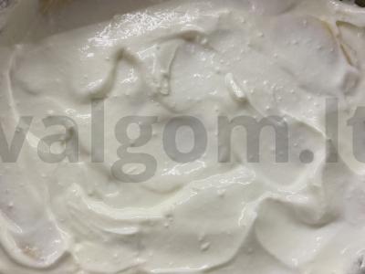 Nekeptas pyragas su kiviais ir sūdytais žemės riešutais Žingsnis 13