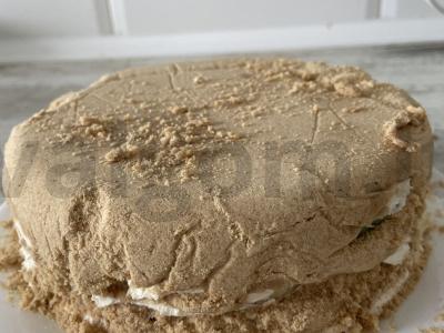 Nekeptas pyragas su kiviais ir sūdytais žemės riešutais Žingsnis 20