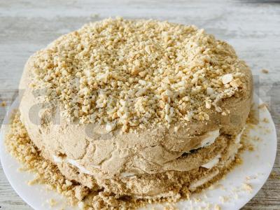 Nekeptas pyragas su kiviais ir sūdytais žemės riešutais Žingsnis 22