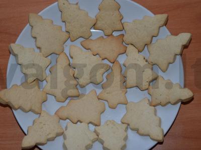 Kalėdų eglutės sausainiai pagrindine nuotrauka