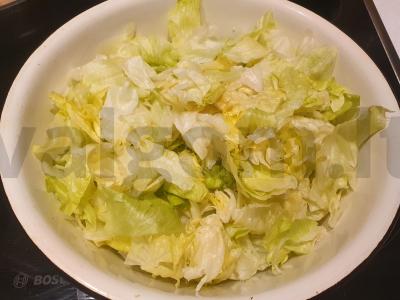 Avokadų ir kalmarų salotos Žingsnis 2