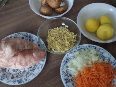 Sūrio sriuba "Mushroom Glade" su karališkaisiais grybais Žingsnis 1
