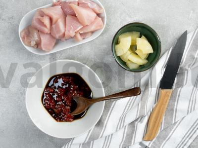 Vištienos kebabas su ananasų gabalėliais, orkaitėje Žingsnis 1
