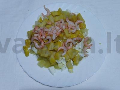 Salotos su krevetėmis ir marinuotais grybais Žingsnis 3