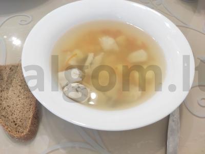 Lydekų sriuba pagrindine nuotrauka