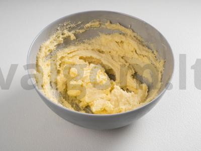 Mandarinų keksas su grietine Žingsnis 2