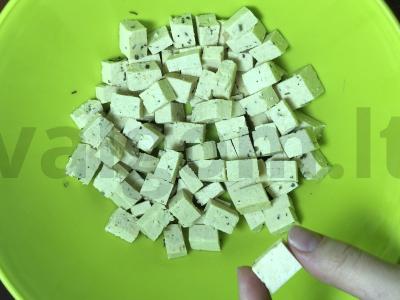 Veganiškos salotos su "vištiena". Žingsnis 1