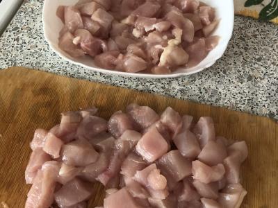 Troškinta vištiena ir bulvės Žingsnis 1