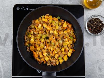 Troškinys su grybais ir bulvėmis Žingsnis 4