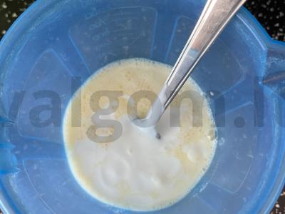 Vaniliniai serbentų blyneliai Žingsnis 2