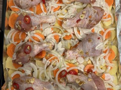 Vištiena su daržovėmis orkaitėje Žingsnis 4