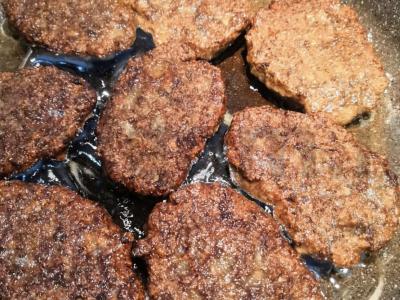 Kepenų paplotėliai su žaliaisiais svogūnais Žingsnis 4