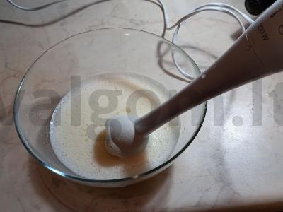 Ananasų pyragas Žingsnis 1